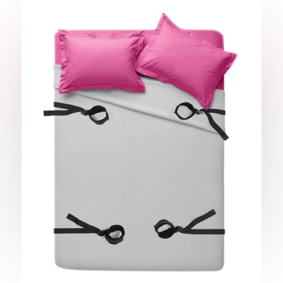 Pure Romance Bed Bondage - Picture 3 of 3